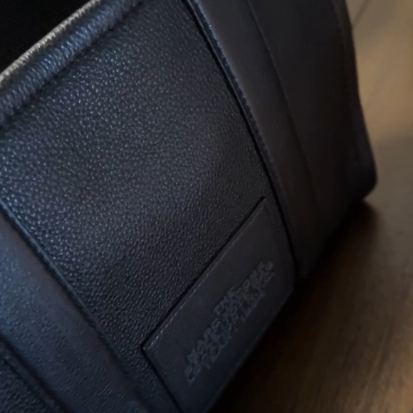 Marc Jacobs Black The Tote Leather Medium with Matching Charm Crossbody RESERVED - Picture 9 of 16